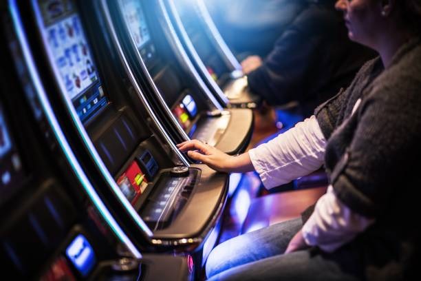 kembang128 live casino tables including blackjack and roulette displayed on mobile screen